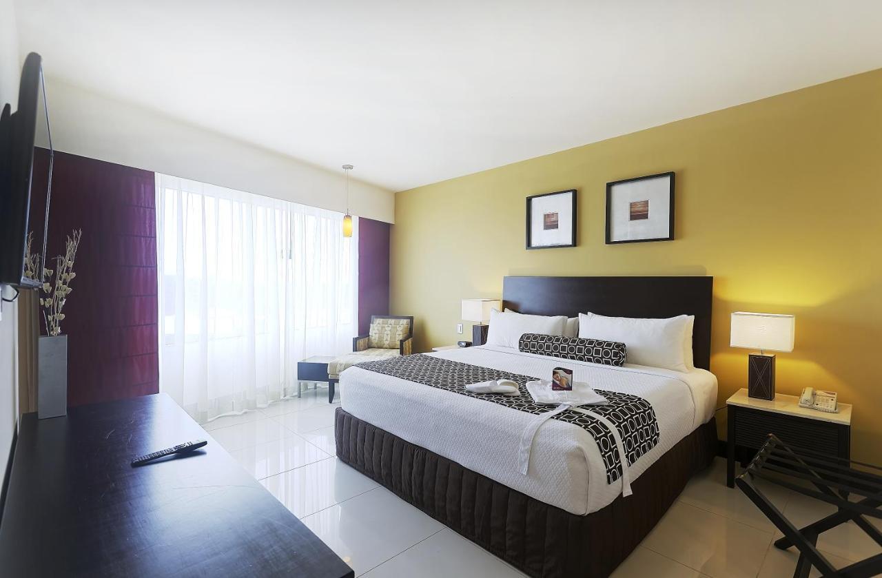 Crowne Plaza Villahermosa By Ihg Екстер'єр фото